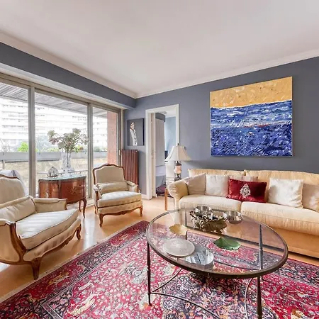 Saint Lambert Terrace Homestay Paris