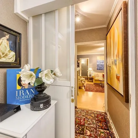 Saint Lambert Terrace Homestay Paris