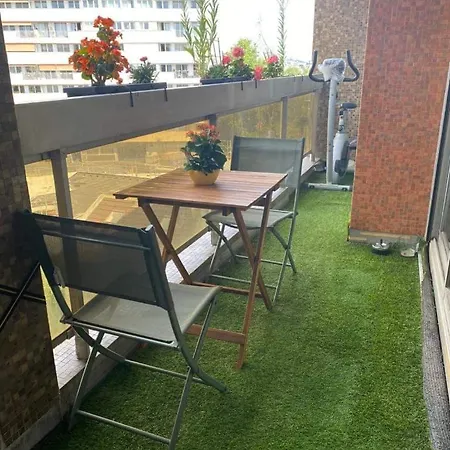 Saint Lambert Terrace Homestay Paris