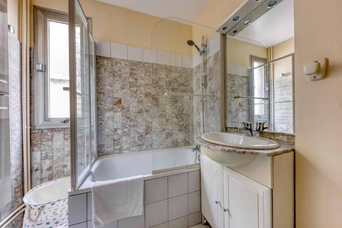 Saint Lambert Terrace Homestay Paris